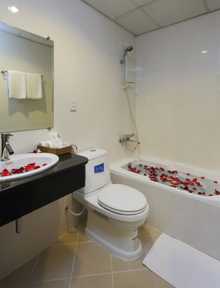 Phòng tắm - Hotel24h.net